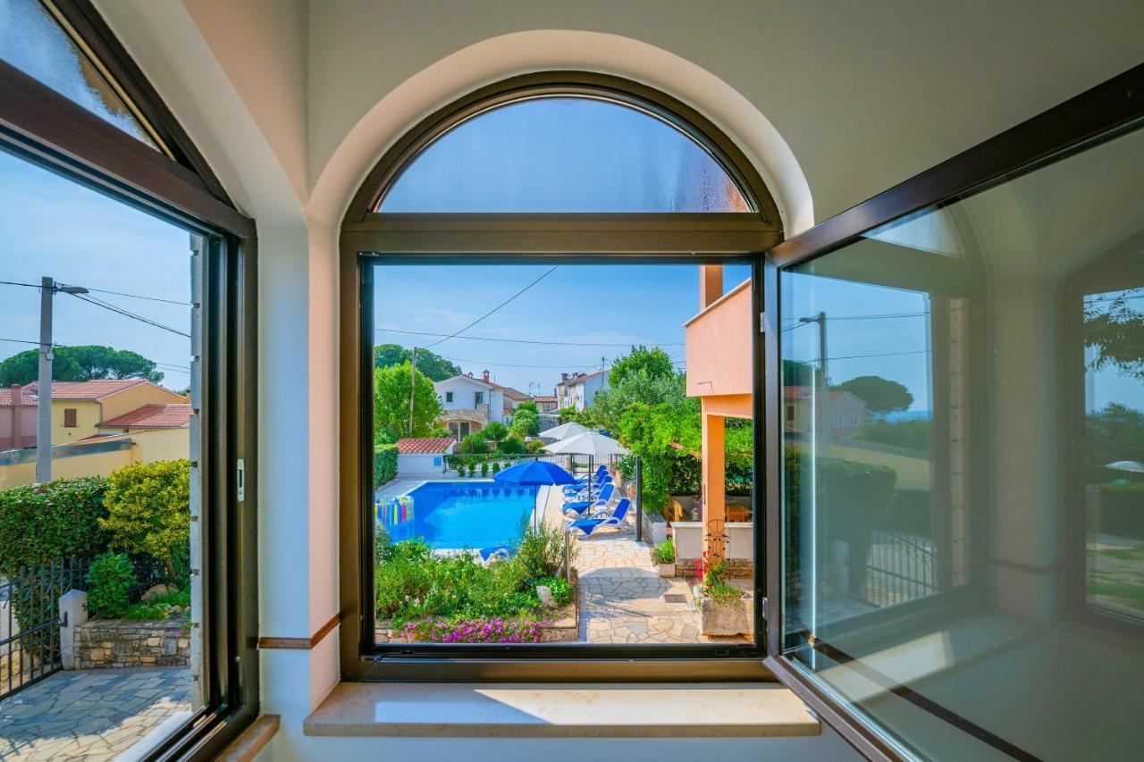 Villa Margerita With Private Pool, Yard And Parking Kaštelir Εξωτερικό φωτογραφία