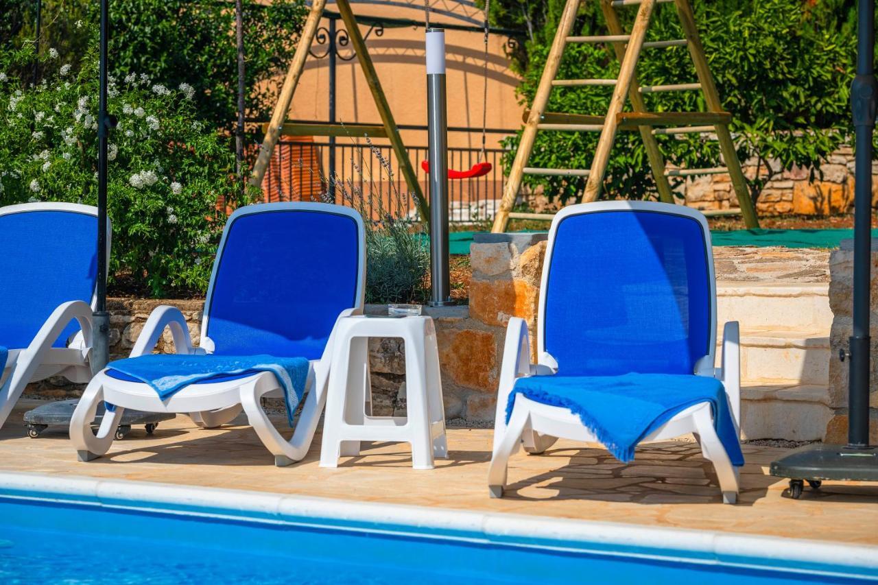 Villa Margerita With Private Pool, Yard And Parking Kaštelir Εξωτερικό φωτογραφία