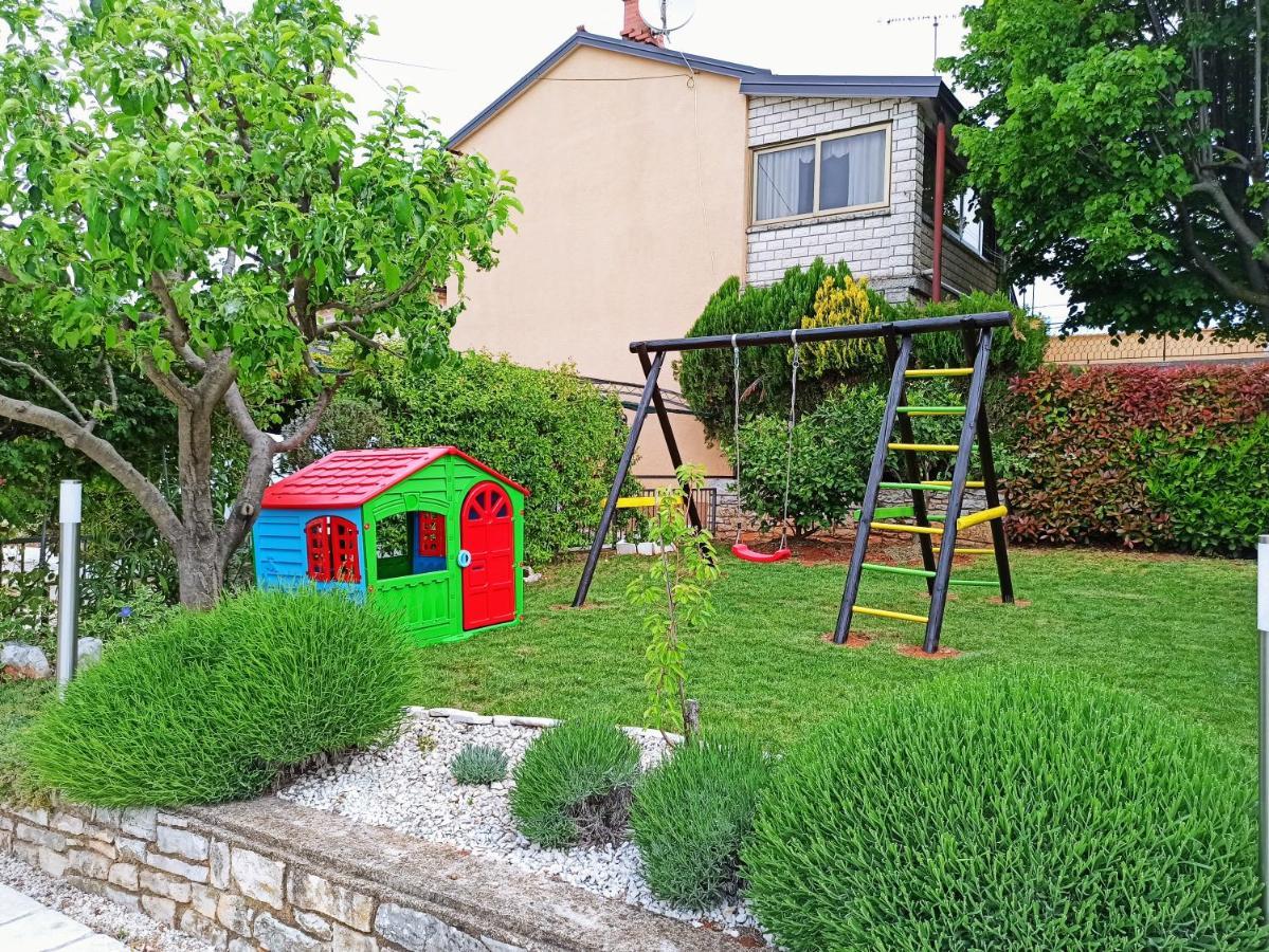 Villa Margerita With Private Pool, Yard And Parking Kaštelir Εξωτερικό φωτογραφία