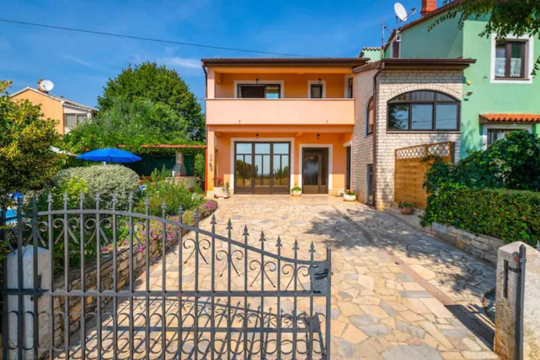 Villa Margerita With Private Pool, Yard And Parking Kaštelir Εξωτερικό φωτογραφία